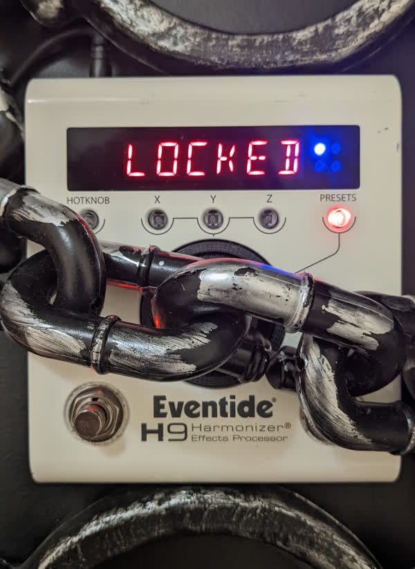 picture of locked H9
